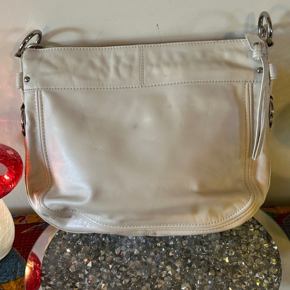 Coach Zoe Leather Shoulder Bag. - Picture 2 of 12